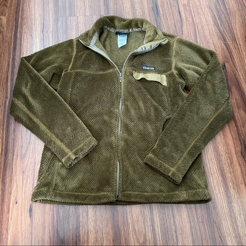 Patagonia full zip sweater size M
